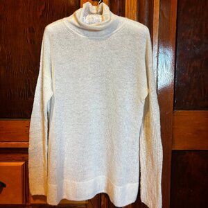 J. Crew Cream Lightweight Mockneck Sweater Size Small